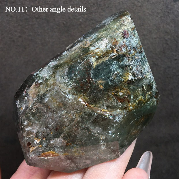 Natural green ghost stone ornaments, irregular shapes, energy stones, four-season ghost cornucopia, thousand-layer pyramid ore specimens, home decoration ornaments