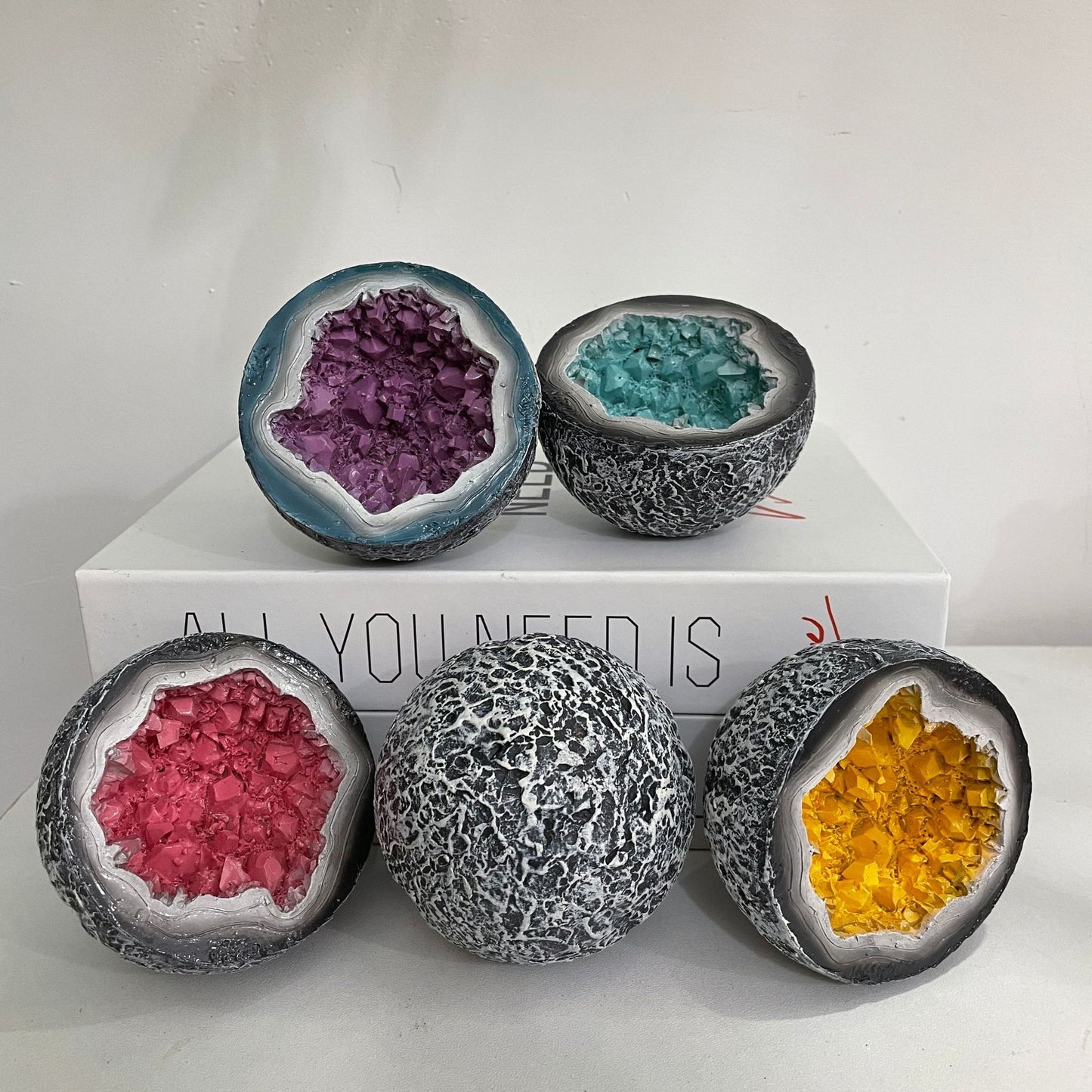 Creative candle bowl retro resin crafts, desktop decorations, candle aromatherapy containers