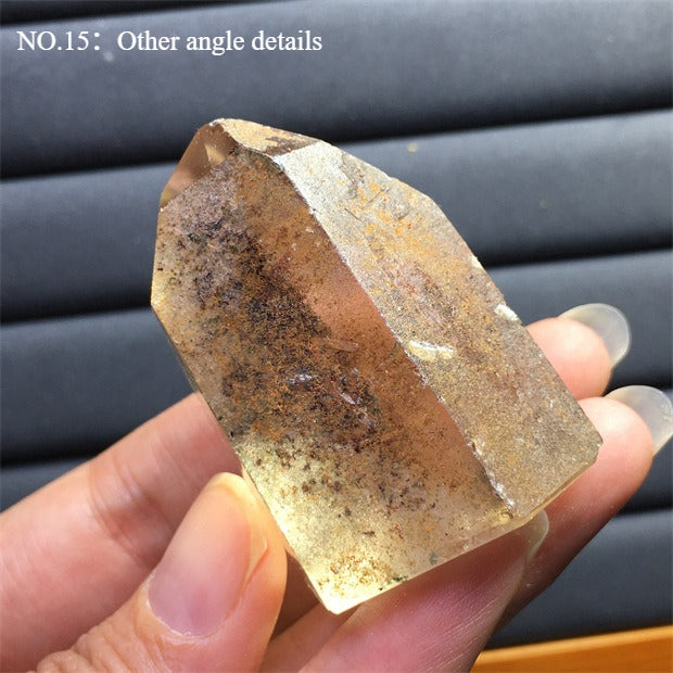 Natural green ghost stone ornaments, irregular shapes, energy stones, four-season ghost cornucopia, thousand-layer pyramid ore specimens, home decoration ornaments