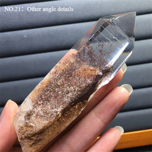 Natural green ghost stone ornaments, irregular shapes, energy stones, four-season ghost cornucopia, thousand-layer pyramid ore specimens, home decoration ornaments