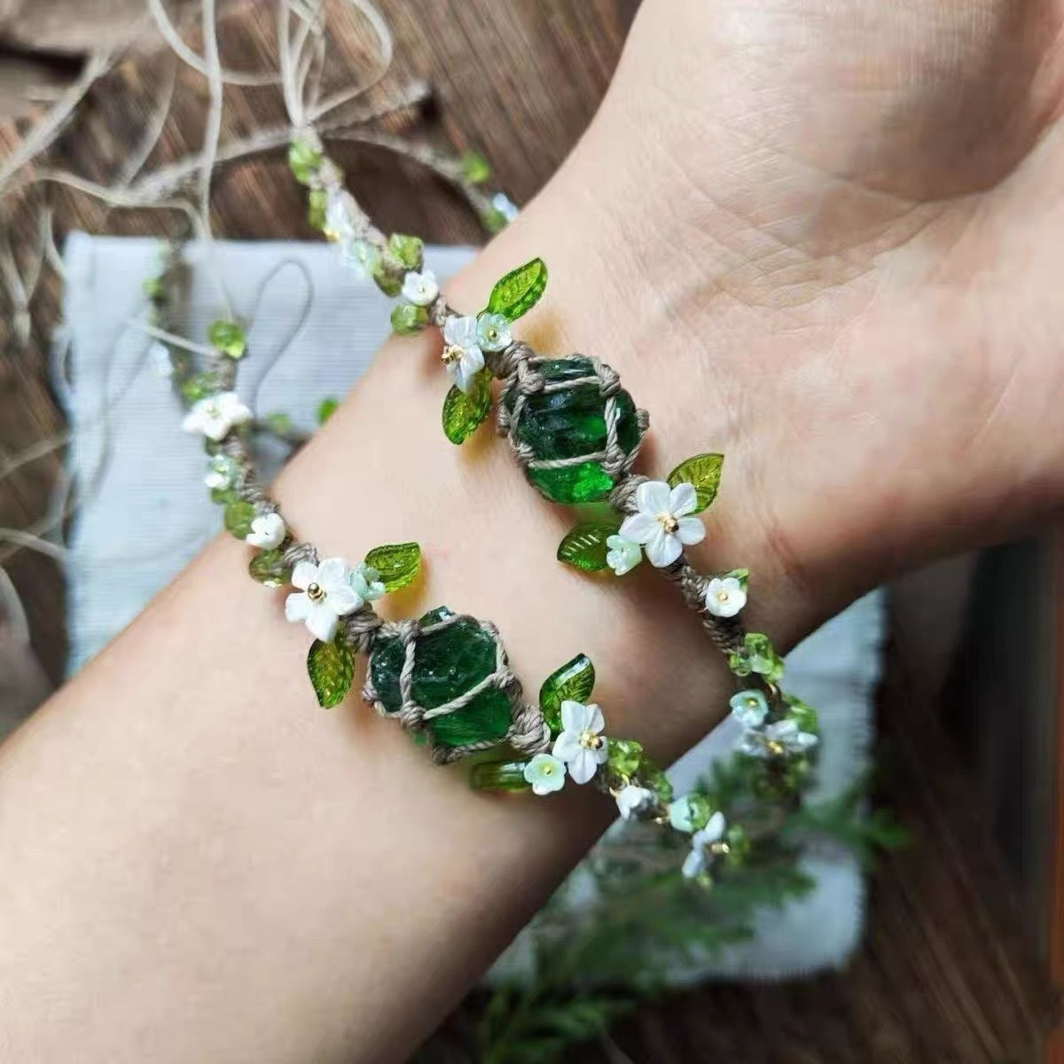 Synthetic crystal peridot, hand-woven bracelet gift, energy bracelet