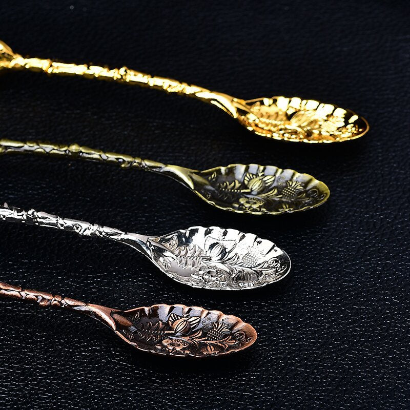 Uruguayan natural amethyst tooth flower spoon, creative carved long handle spoon