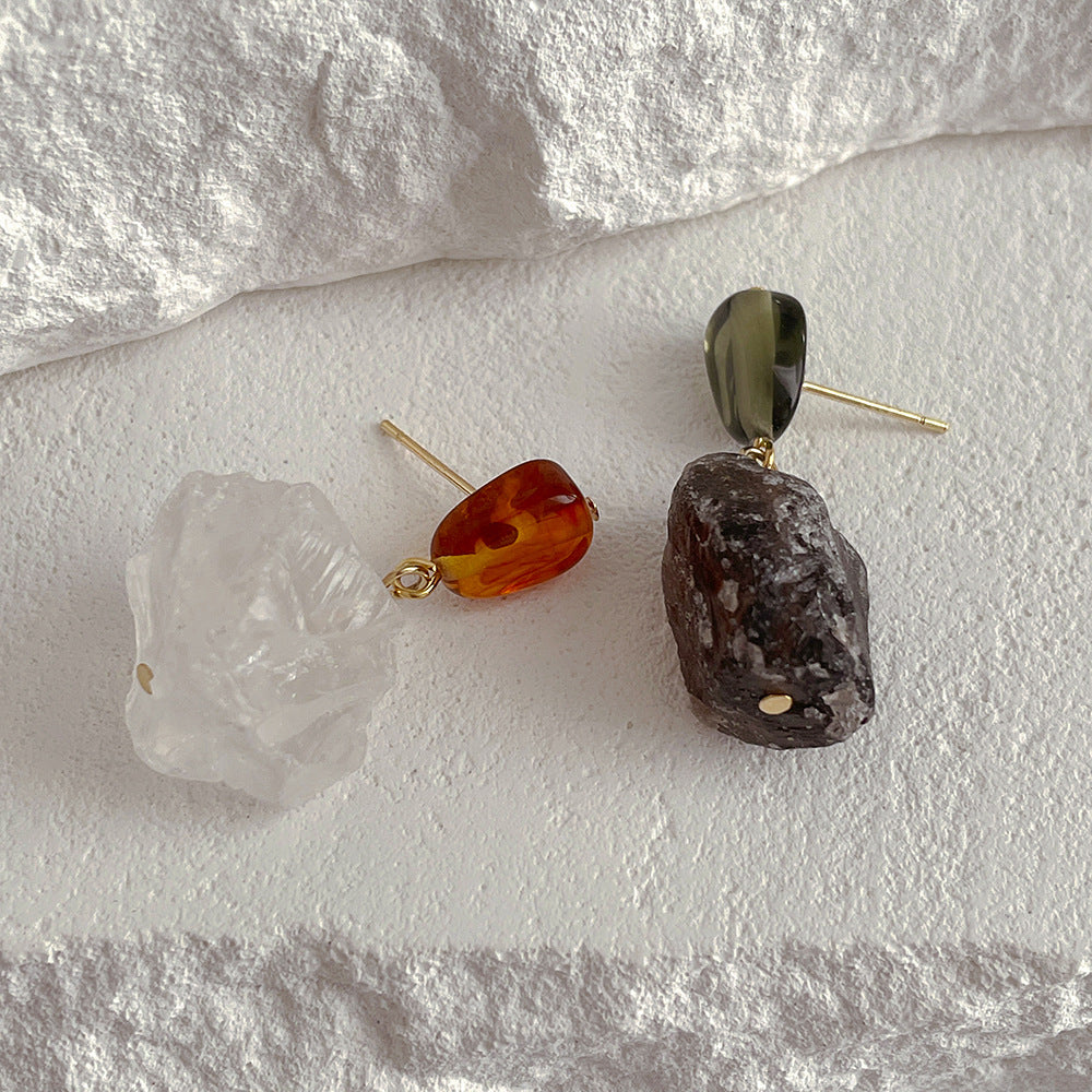 Natural irregular crystal stone earrings, French retro design, s925 silver needle contrast earrings