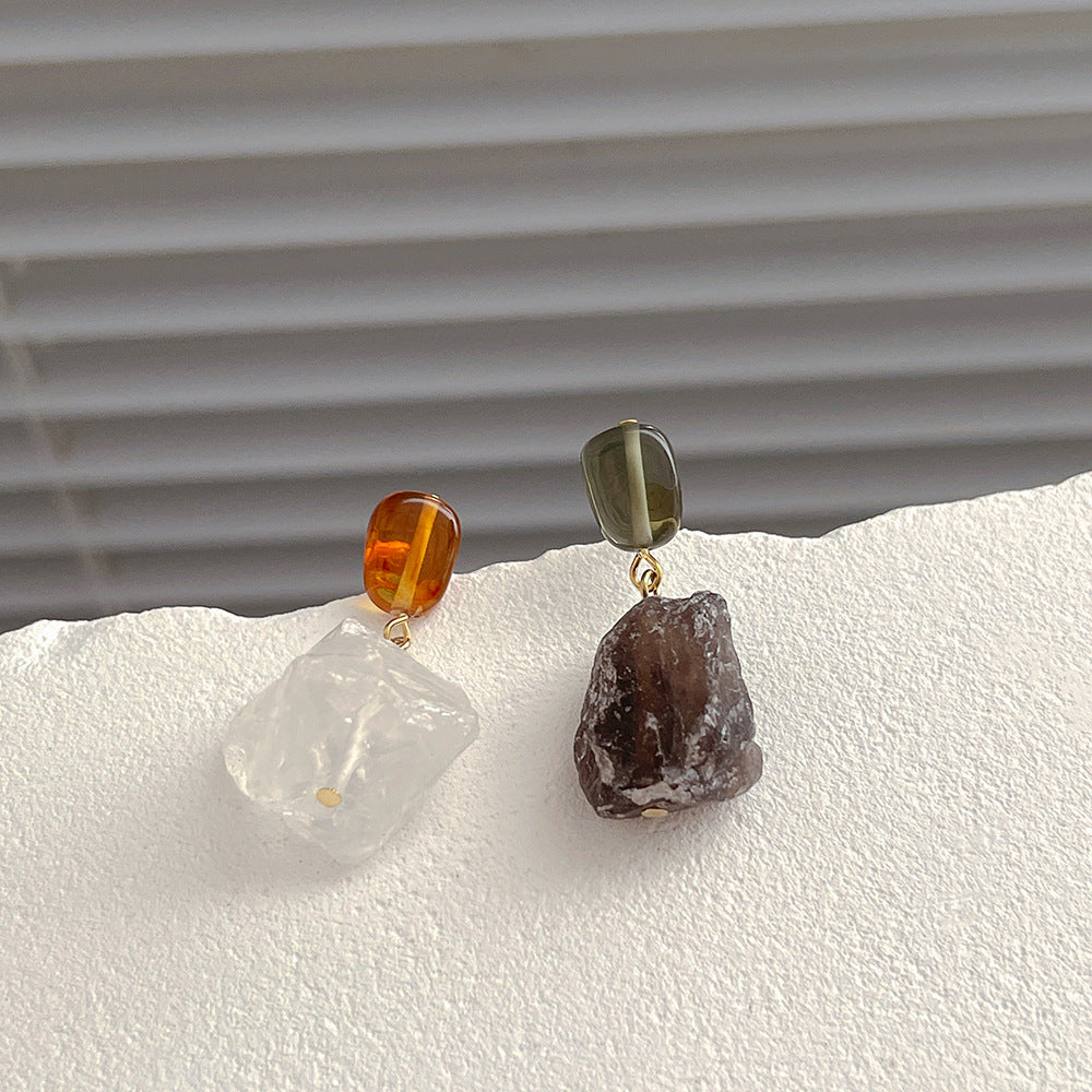 Natural irregular crystal stone earrings, French retro design, s925 silver needle contrast earrings
