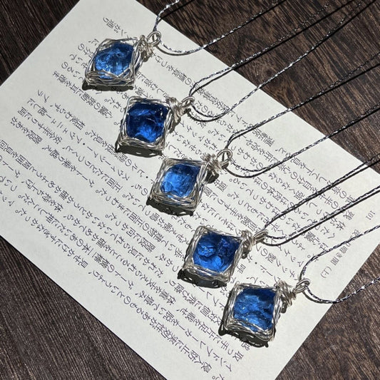 Natural crystal wire-wrap pendant necklace
