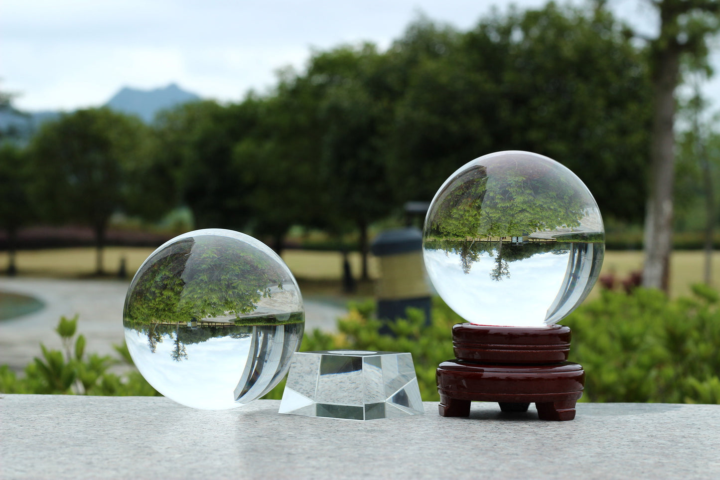 Transparent white crystal ball, crystal ball ornaments