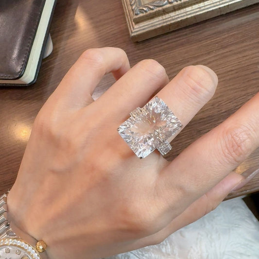 Inlaid white crystal ring, T square light luxury high-end adjustable ring ring