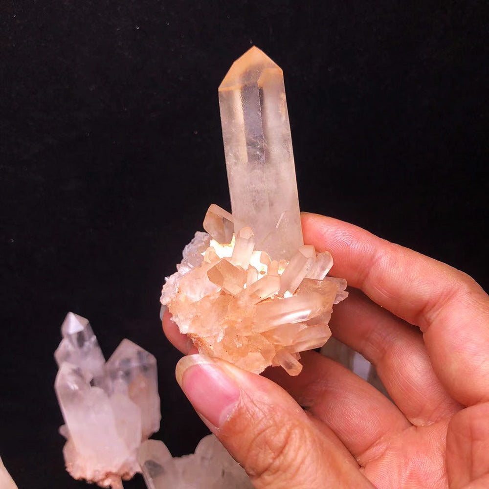 Natural crystal cluster raw stone mine standard ornaments, home decoration original ecological ornamental stone, white crystal cluster crystal flower