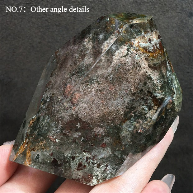 Natural green ghost stone ornaments, irregular shapes, energy stones, four-season ghost cornucopia, thousand-layer pyramid ore specimens, home decoration ornaments